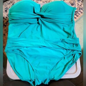 Women's tankini